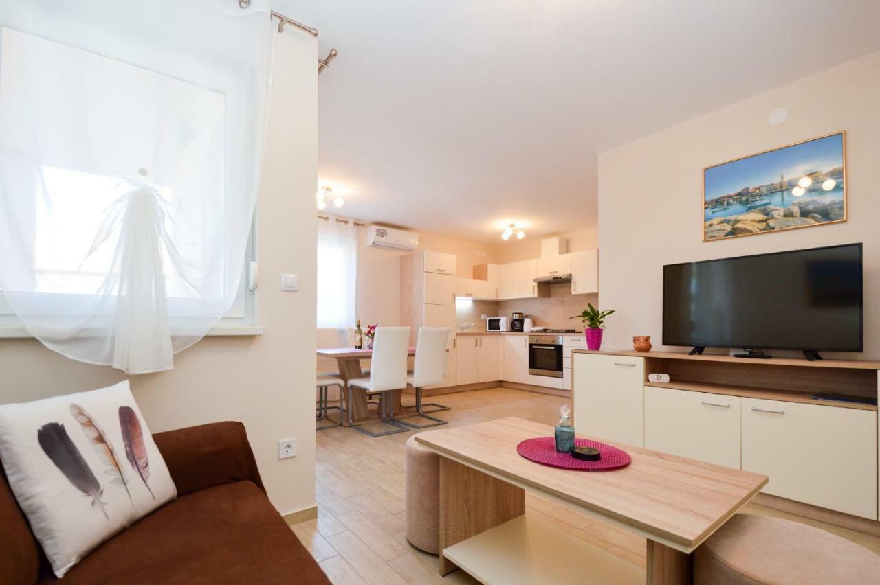 Apartment Mit- Mir Fondole 외부 사진